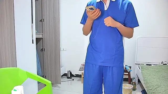 icecream-002 online show from 04-28-26, 11:59