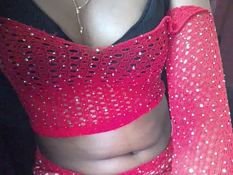 Couplehot00 online show from 06-30-26, 07:15