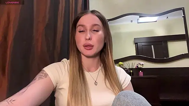 FrancieSteinbaugh online show from 03-12-26, 02:23