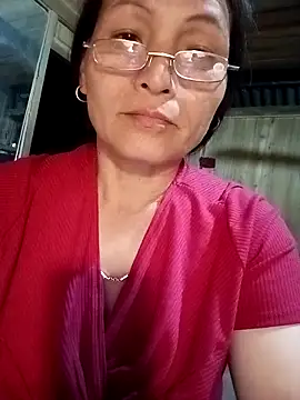 Snapshot of JenniferLovve01 chatting on 03-12-26, 02:23 JenniferLovve01 online show from 03-12-26, 02:23