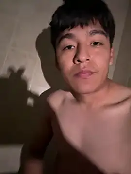 uunico22anni online show from 03-11-26, 05:46