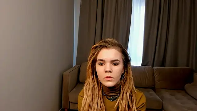 Snapshot of AldaCerrello chatting on 03-24-26, 11:04 AldaCerrello online show from 03-24-26, 11:04