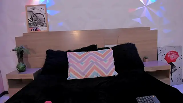 KittyVelve online show from 04-21-26, 03:07