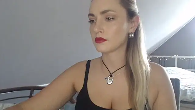 ScarlettSensitive online show from 06-19-26, 02:21