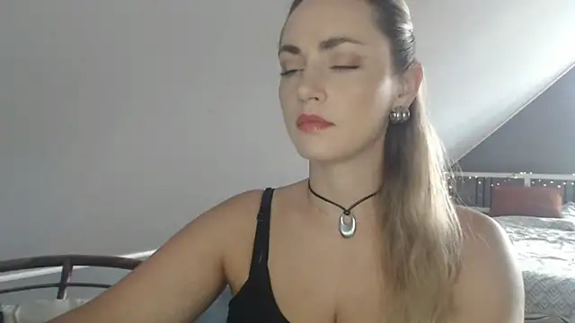 ScarlettSensitive online show from 06-30-26, 07:31