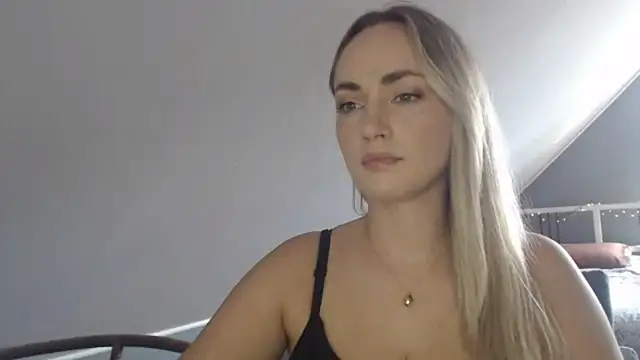 ScarlettSensitive online show from 07-29-26, 02:15