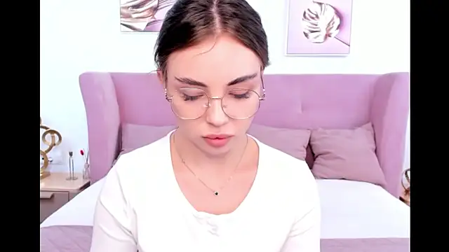 MyEvelin online show from 06-01-26, 04:25