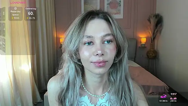 LuluAlis online show from 03-22-26, 02:20