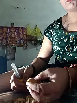 Snapshot of Delhi_Patola chatting on 06-27-26, 05:07 Delhi Patola online show from 06-27-26, 05:07