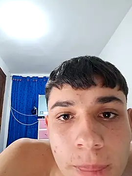 AxelKiran online show from 04-21-26, 01:42