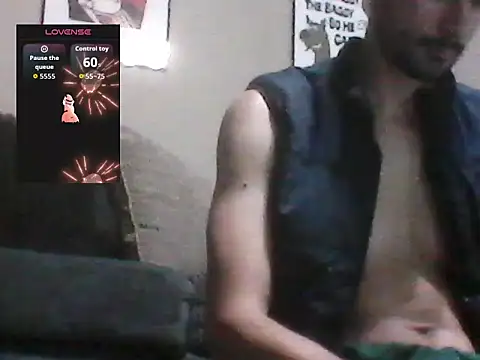 Snapshot of LiL-DRapXXX chatting on 05-11-26, 04:04 LiL-DRapXXX online show from 05-11-26, 04:04