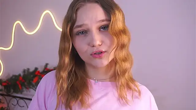 Snapshot of MinervaMarso chatting on 03-16-26, 06:56 MinervaMarso online show from 03-16-26, 06:56