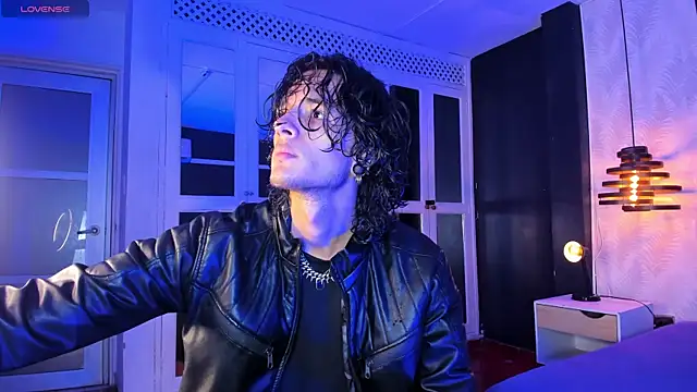 Skinny Mac online show from 04-25-26, 01:03