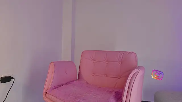 kittymyers online show from 05-08-26, 01:38