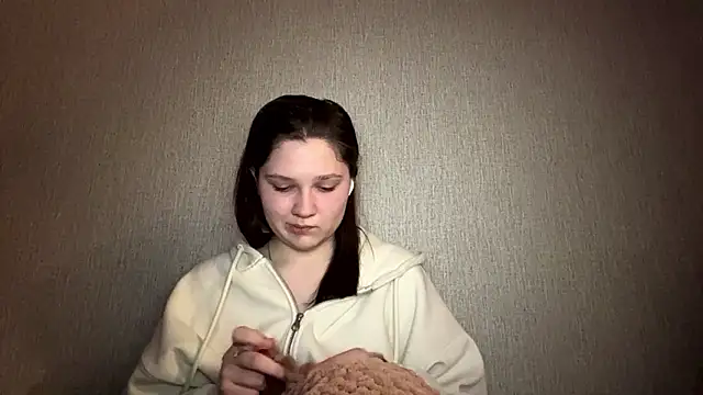 Emmiebutwihu online show from 03-12-26, 08:04