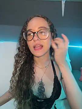 Snapshot of Anamyst chatting on 05-15-26, 11:01 Anamyst online show from 05-15-26, 11:01