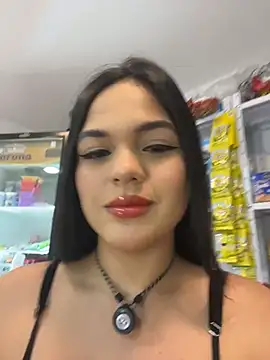 Snapshot of Bella-Ferrer chatting on 07-24-26, 05:55 Bella-Ferrer online show from 07-24-26, 05:55