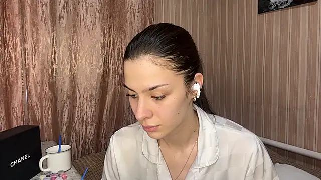 Snapshot of AylaLust chatting on 03-15-26, 12:22 AylaLust online show from 03-15-26, 12:22