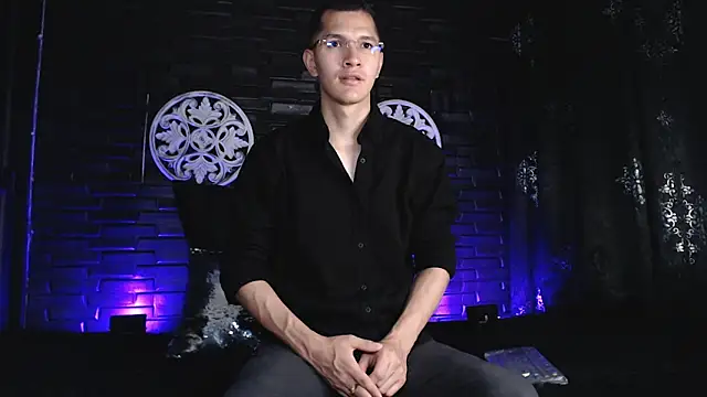 MilanDavid1 online show from 04-22-26, 05:36