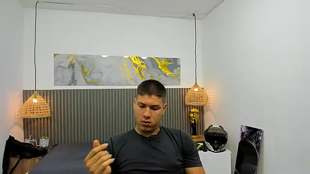 AlessandroFranco online show from 06-13-26, 01:31