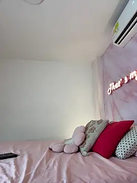 Adalyn Cute online show from 05-23-26, 11:47