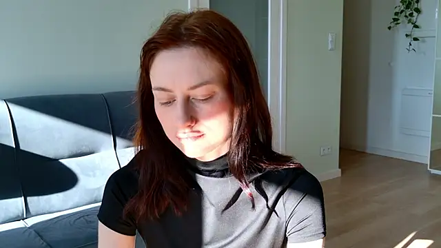 Snapshot of Dorimena chatting on 06-17-26, 05:10 Dorimena online show from 06-17-26, 05:10