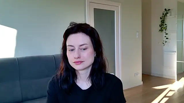 Snapshot of Dorimena chatting on 07-17-26, 04:41 Dorimena online show from 07-17-26, 04:41