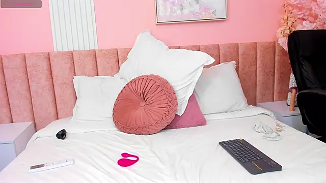 Skarlet Kiss online show from 04-16-26, 09:39