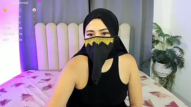 Snapshot of bahiya_aziz chatting on 05-18-26, 01:06 bahiya aziz online show from 05-18-26, 01:06