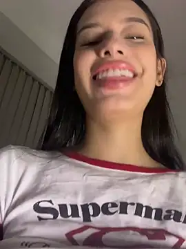 Snapshot of Valen_Gia chatting on 03-15-26, 12:16 Valen Gia online show from 03-15-26, 12:16