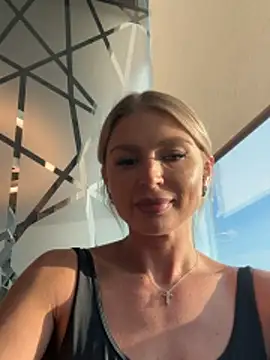 Snapshot of Jasmin-lady chatting on 03-11-26, 11:05 Jasmin-lady online show from 03-11-26, 11:05