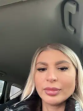 Snapshot of Jasmin-lady chatting on 03-13-26, 02:40 Jasmin-lady online show from 03-13-26, 02:40