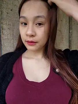 Snapshot of -Hicici- chatting on 03-15-26, 12:27 -Hicici- online show from 03-15-26, 12:27