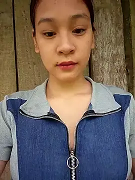 Snapshot of -Hicici- chatting on 05-12-26, 11:57 -Hicici- online show from 05-12-26, 11:57