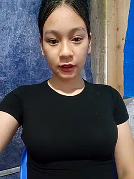 Snapshot of -Hicici- chatting on 06-07-26, 12:04 -Hicici- online show from 06-07-26, 12:04