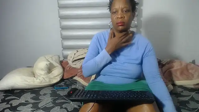 JoycyQueen online show from 05-03-26, 04:57