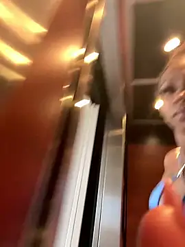 essencecora online show from 03-18-26, 05:16