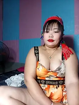 Snapshot of Irene-01 chatting on 03-12-26, 02:23 Irene-01 online show from 03-12-26, 02:23