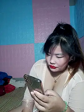 Snapshot of Irene-01 chatting on 04-29-26, 02:32 Irene-01 online show from 04-29-26, 02:32