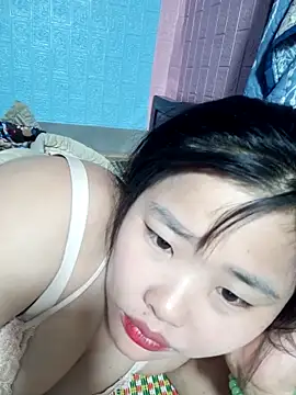 Snapshot of Irene-01 chatting on 05-02-26, 10:59 Irene-01 online show from 05-02-26, 10:59