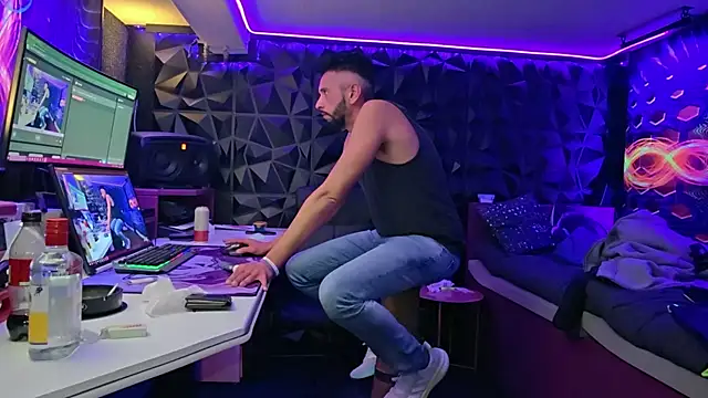 public streamer online show from 03-14-26, 01:01