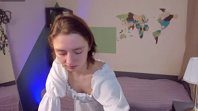 Snapshot of Pretty_Victoria chatting on 03-16-26, 05:44 Pretty Victoria online show from 03-16-26, 05:44