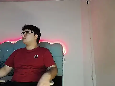 Snapshot of Adrian_Belmont chatting on 03-10-26, 11:48 Adrian Belmont online show from 03-10-26, 11:48