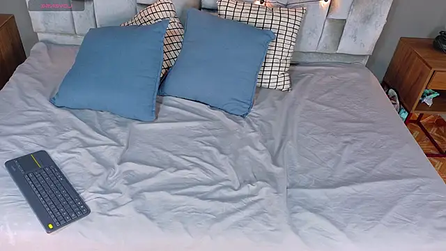 Meganlove   online show from 03-26-26, 02:50