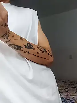 Snapshot of Pupydogg chatting on 03-13-26, 10:00 Pupydogg online show from 03-13-26, 10:00