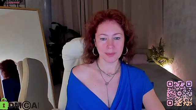 Snapshot of LeticiaRomano chatting on 06-03-26, 04:04 LeticiaRomano online show from 06-03-26, 04:04