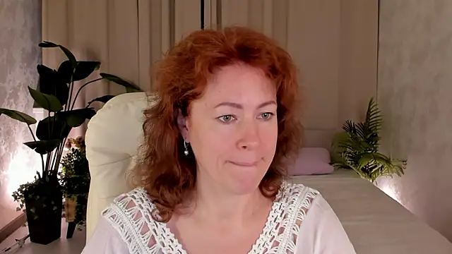 Snapshot of LeticiaRomano chatting on 06-04-26, 04:07 LeticiaRomano online show from 06-04-26, 04:07