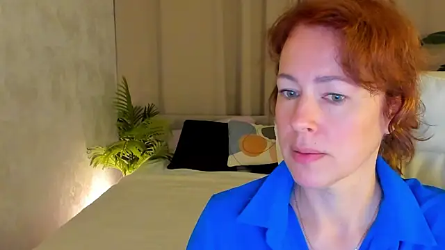 Snapshot of LeticiaRomano chatting on 06-10-26, 04:01 LeticiaRomano online show from 06-10-26, 04:01