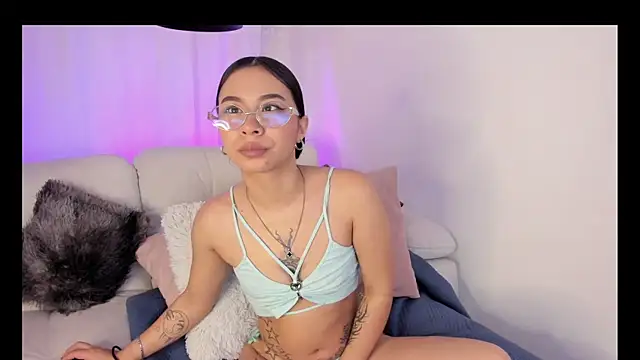 Lillypinky1 online show from 05-03-26, 04:07