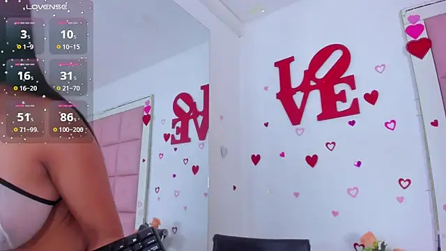 AmaranttayLunay online show from 03-11-26, 08:04